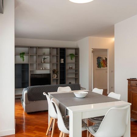 Villa Fenix Milano エクステリア 写真